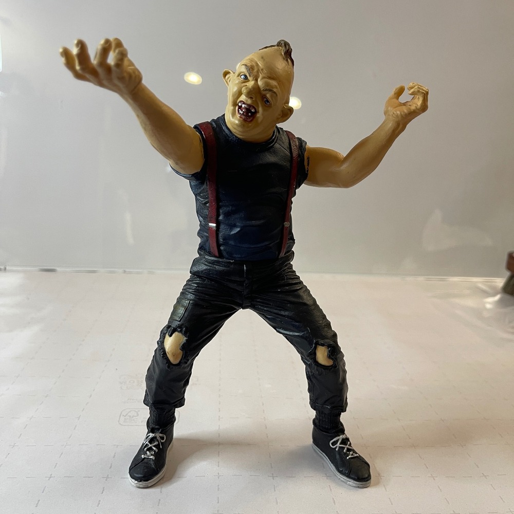 Mezco The Goonies Sloth Action Figure 2007 WBEI 7 Inch Collectible Toy